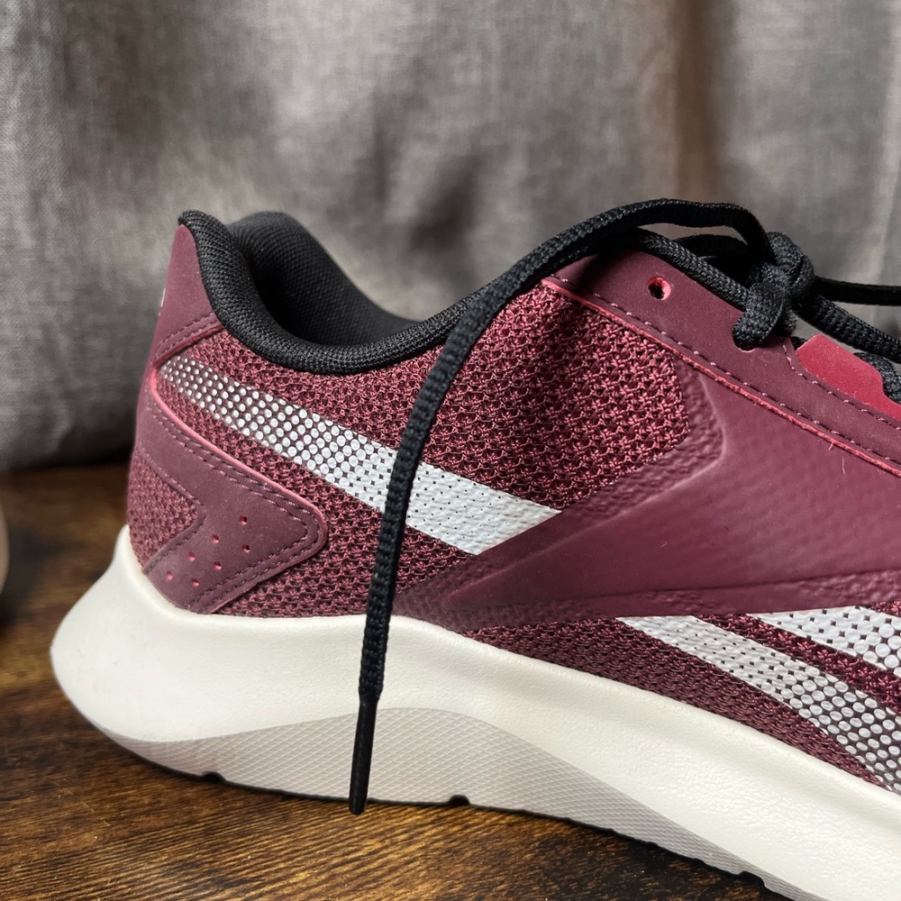 Size 9 - Reebok EnergyLux Red - Picture 6 of 9